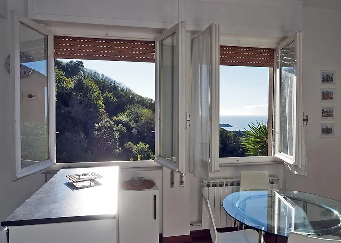 Finestra Sul Mare San Terenzo